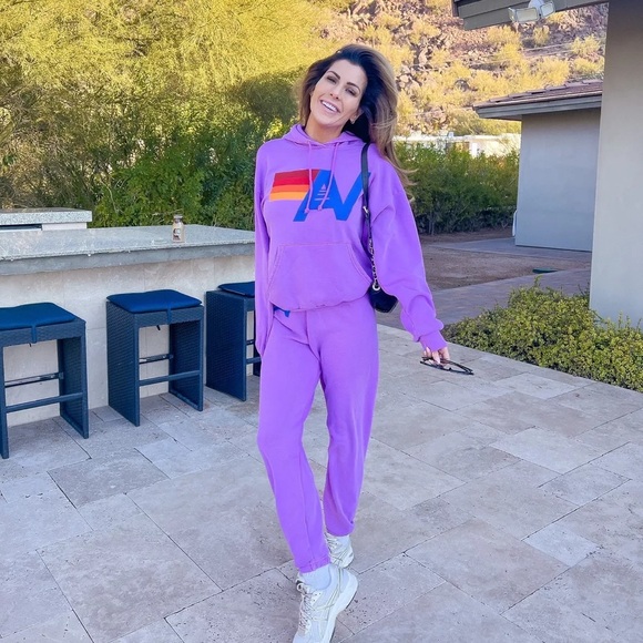 AVIATOR NATION Logo Pullover Relaxed Hoodie in Neon Purple M - Picture 2 of 8